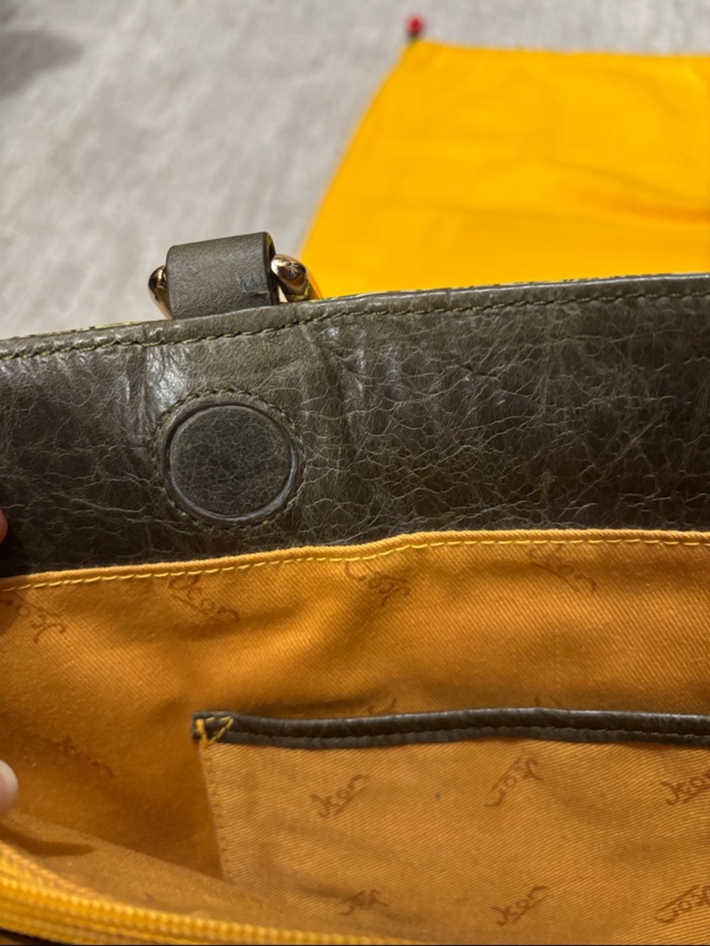 ICON Los Angeles NWOT Geisha leather handbag with magnetic closure - Picture 7 of 7
